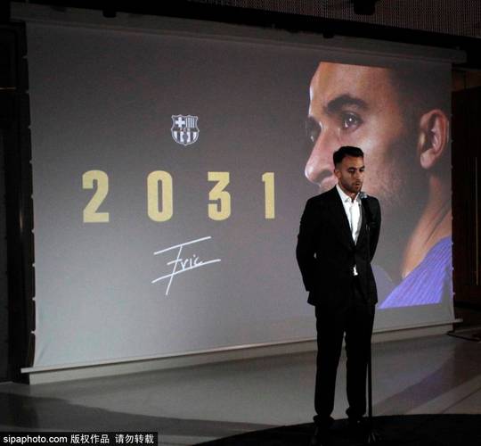 巴萨为什么不跟梅西续约