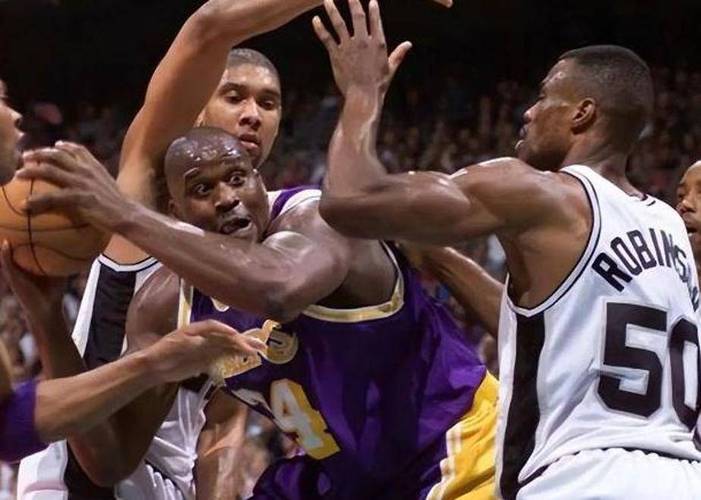 湖人和马刺谁厉害