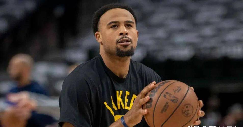 湖人队的塔克什么时候复出?