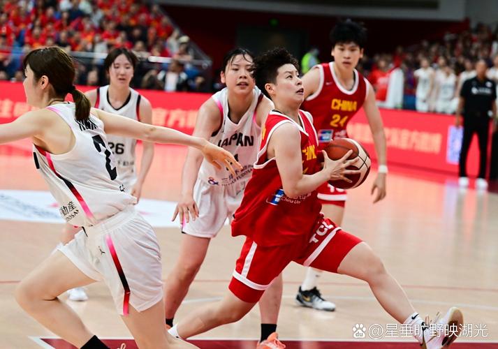 中国女篮四强争夺赛