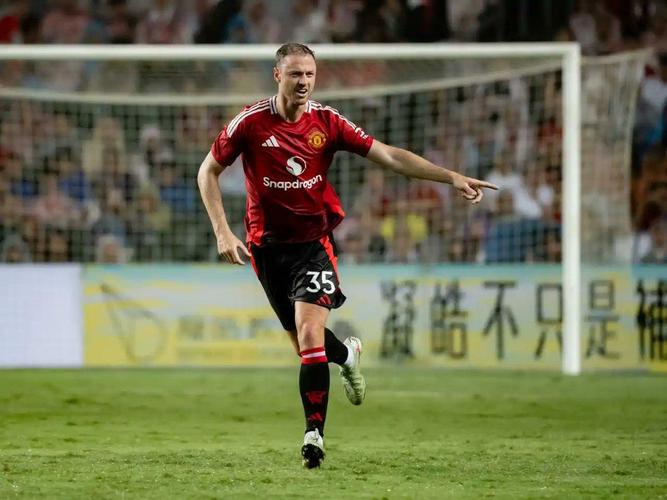 在曼联退役的球员有哪些人