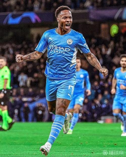 斯特林踢什么位置最好