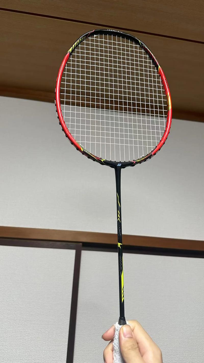 羽毛球拍4u5u 6u哪个好