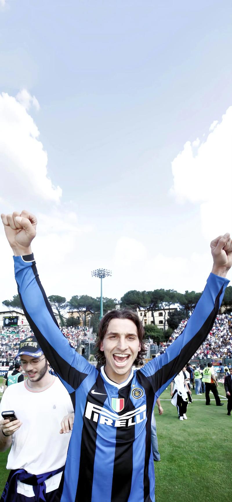 伊布拉希莫维奇是哪国人啊