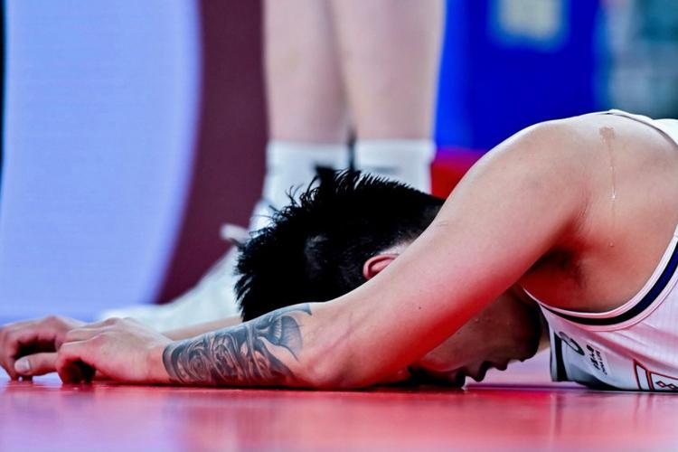 篮球运动员容易受伤的部位